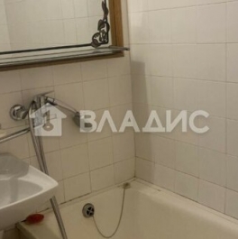 Продажа 1-комн квартиры на вторичном рынке Капельский переулок,  д. 3