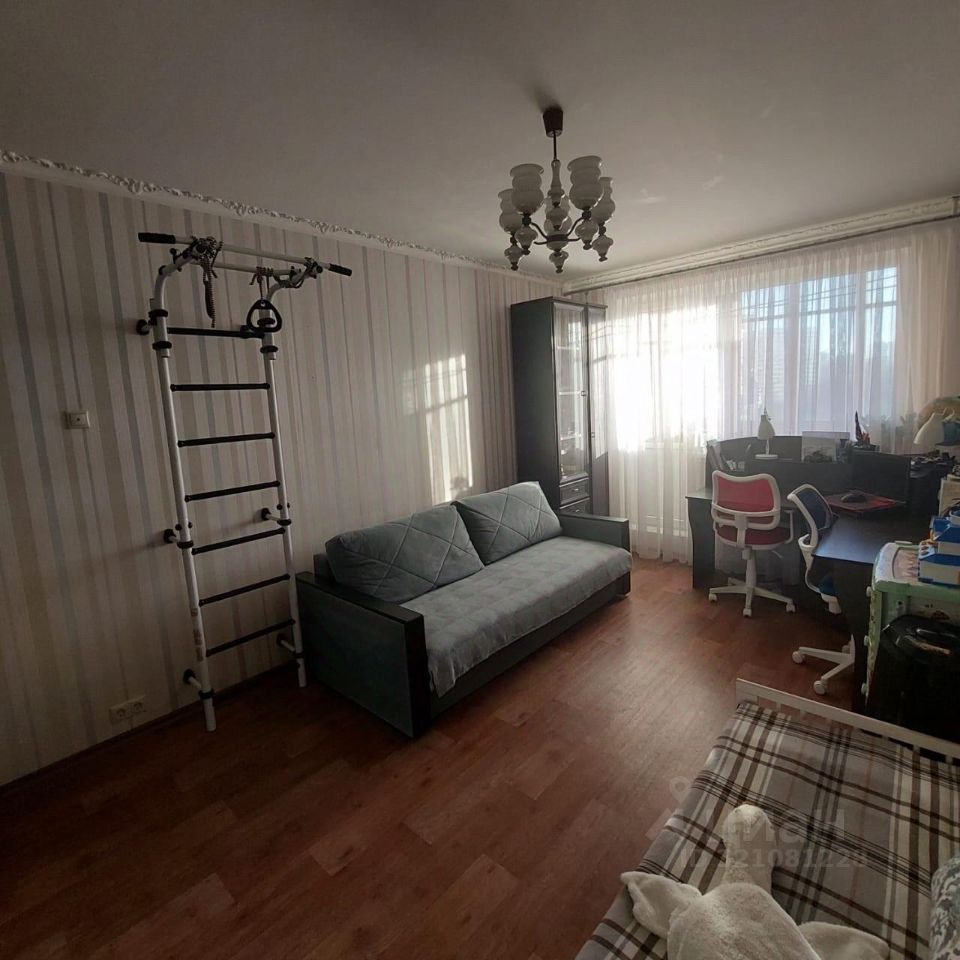 Продажа 2-комн квартиры на вторичном рынке улица Шверника, 17К3