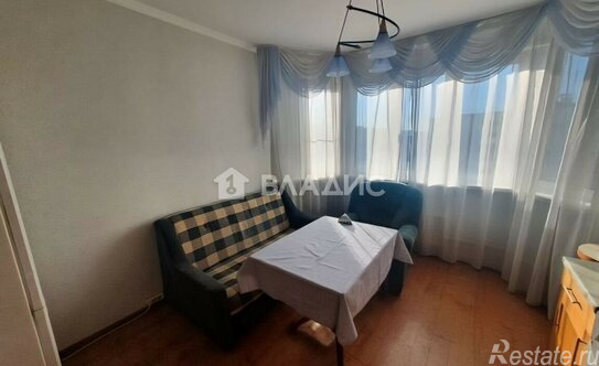 Продажа 2-комн квартиры на вторичном рынке Валентиновка, улица Горького,  д. 12