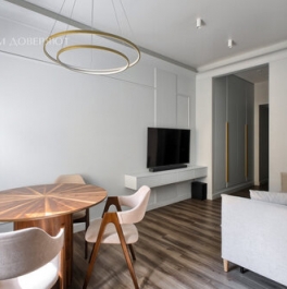 Продажа 2-комн квартиры на вторичном рынке пр-кт Добролюбова,  д. 21