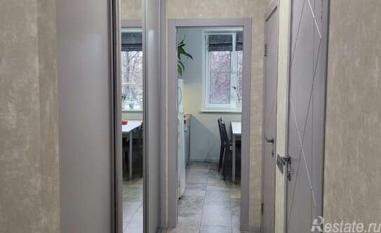 Продажа 3-комн квартиры на вторичном рынке Ореховый проезд,  д. 41