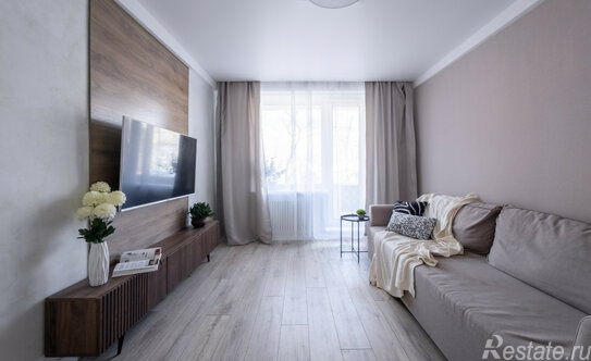 Продажа 2-комн квартиры на вторичном рынке Подвойского ул,  д. 34,  к. 2