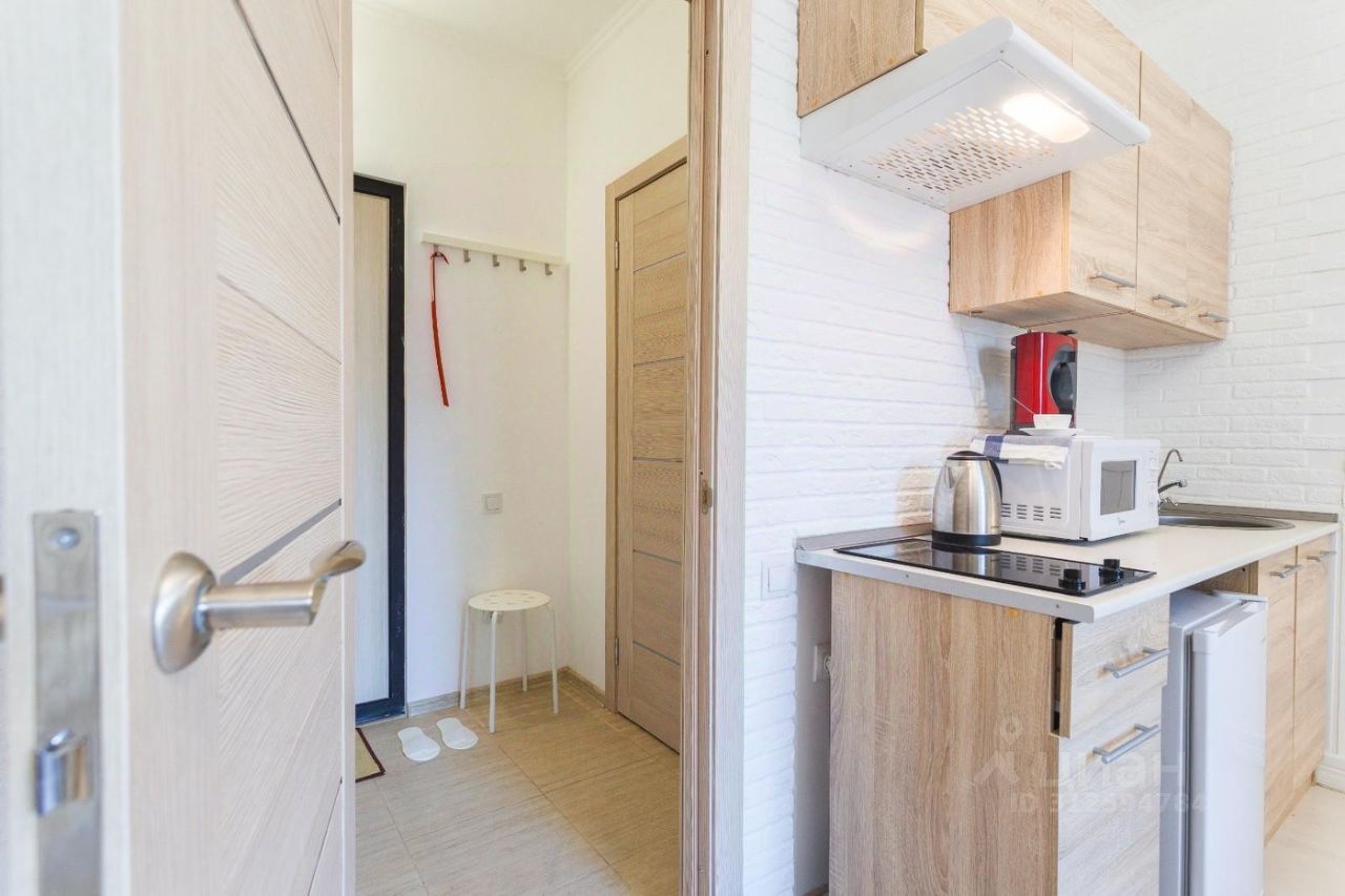 Продажа 4-комн квартиры на вторичном рынке Кременчугская улица, 9К1