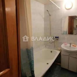 Продажа 2-комн квартиры на вторичном рынке улица Островитянова