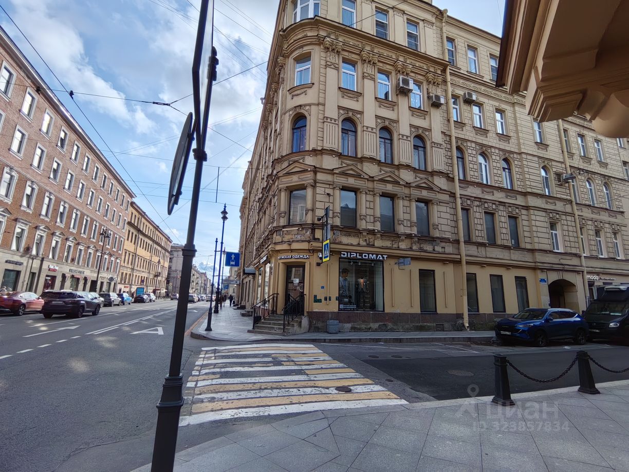 Аренда 2-комн квартиры на вторичном рынке проспект Большой Петроградской стороны, 38-40