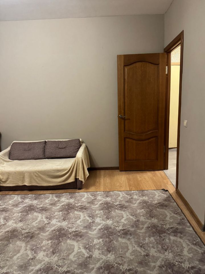 Продажа 1-комн квартиры на вторичном рынке Заповедная улица, 8К1