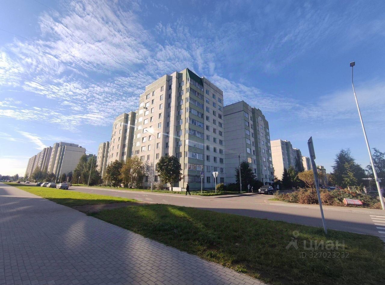 Продажа 2-комн квартиры на вторичном рынке Южный мкр, улица Московская, 20