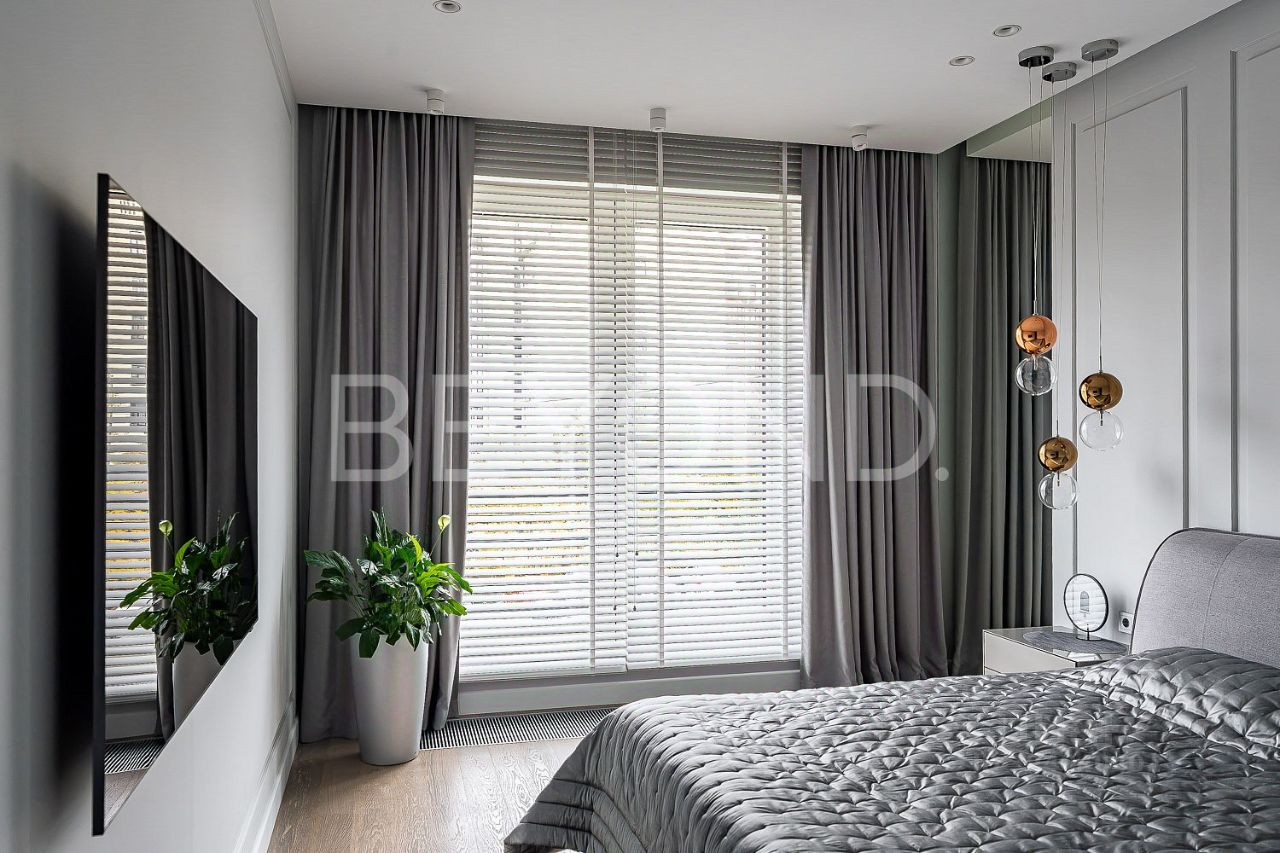 Продажа 2-комн квартиры на вторичном рынке Спортивная улица, 2