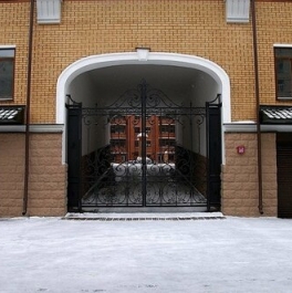 Продажа 4-комн квартиры на вторичном рынке Донской 3-й проезд,  д. 1