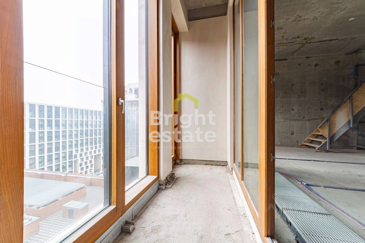 Продажа 5-комн квартиры на вторичном рынке улица Усачева, 11Б