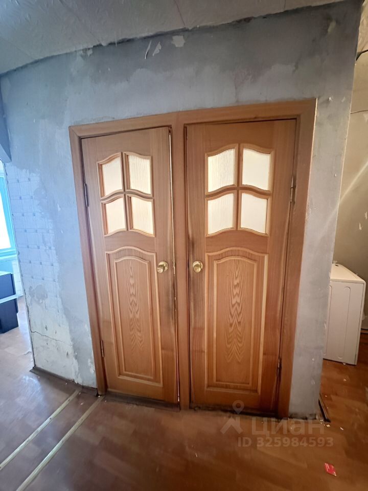 Продажа 2-комн квартиры на вторичном рынке Сосновый Бор, Ленинградская улица, 8