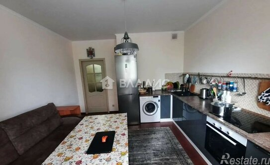 Продажа 1-комн квартиры на вторичном рынке Детская, Школьная улица,  д. 25