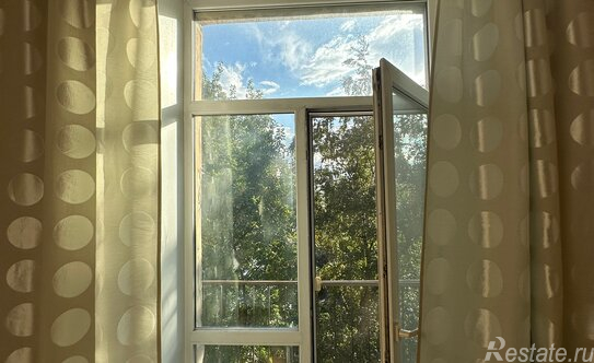 Продажа 2-комн квартиры на вторичном рынке Ткачей ул,  д. 17