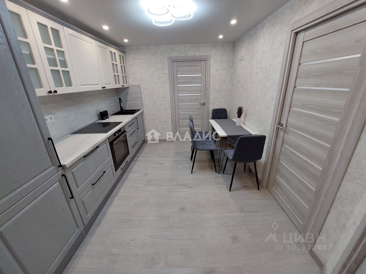 Продажа 3-комн квартиры на вторичном рынке Ивантеевка, улица Прокудина,  д. 2
