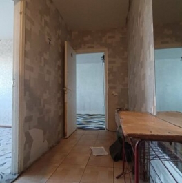 Продажа 2-комн квартиры на вторичном рынке Ветеранов пр-кт,  д. 129