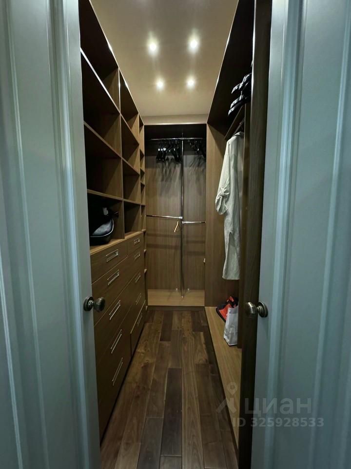 Продажа 4-комн квартиры на вторичном рынке улица Красная Пресня, 32-34