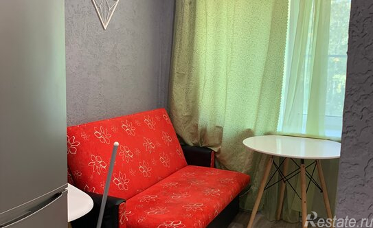 Продажа 2-комн квартиры на вторичном рынке Петергоф г, Ропшинское ш,  д. 10