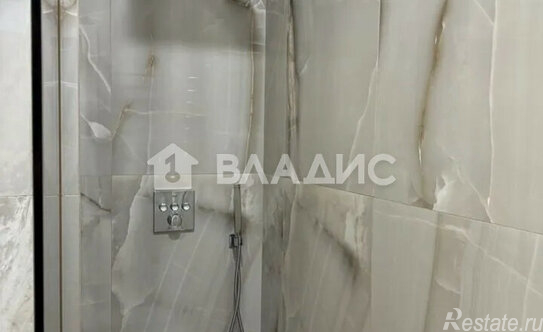 Продажа 4-комн квартиры на вторичном рынке Береговой проезд,  д. 1А