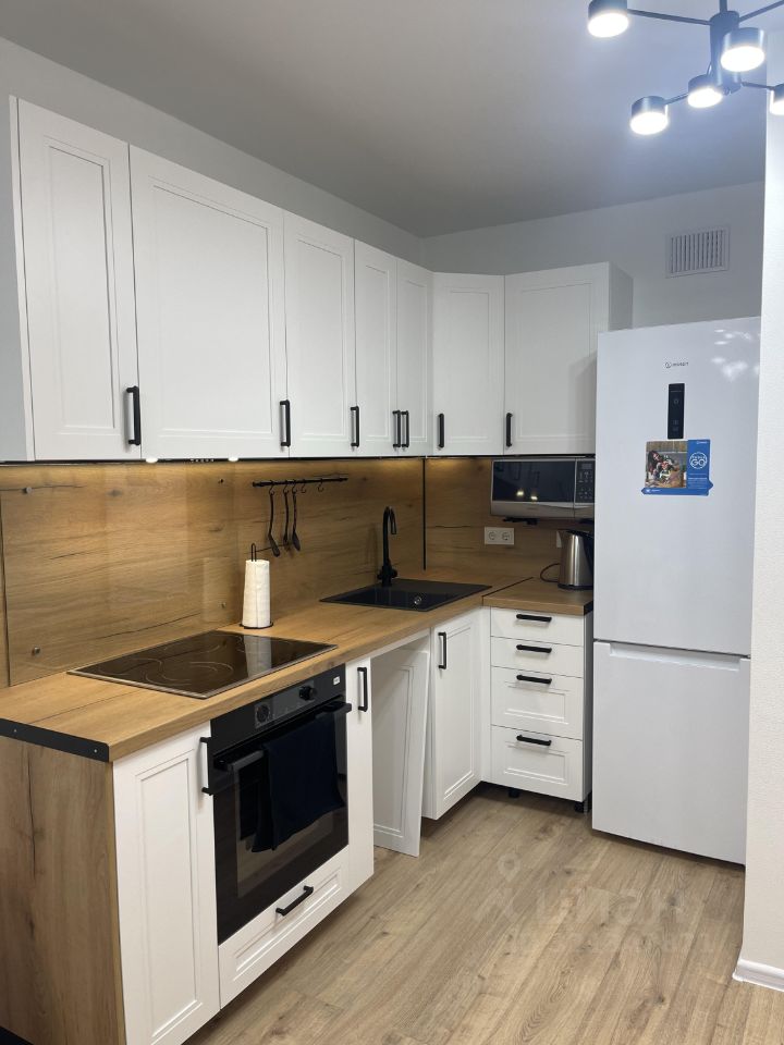 Аренда 1-комн квартиры на вторичном рынке д. Новое Девяткино, улица Главная, 8