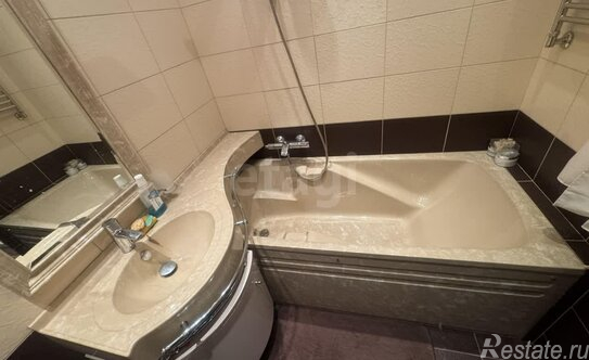 Продажа 1-комн квартиры на вторичном рынке Трефолева ул,  д. 9,  к. 2