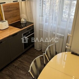 Продажа 2-комн квартиры на вторичном рынке Долгопрудный г, Театральная ул,  д. 11