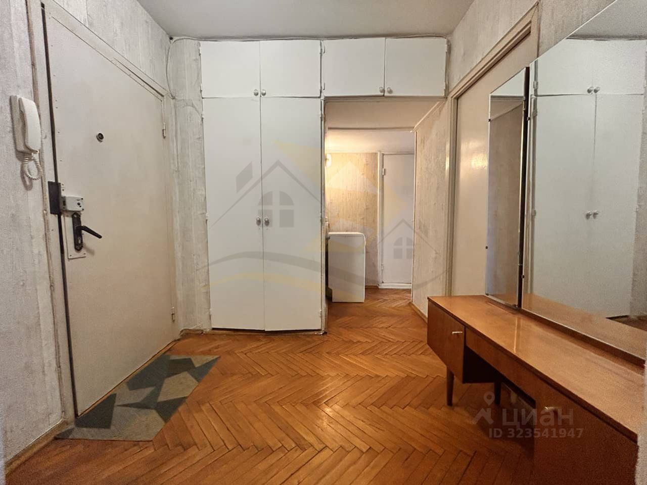 Аренда 3-комн квартиры на вторичном рынке Лобня, Силикатная улица,  д. 4к1