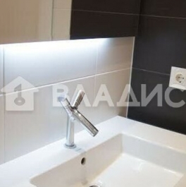 Продажа 2-комн квартиры на вторичном рынке Веерная улица,  д. 22 к2