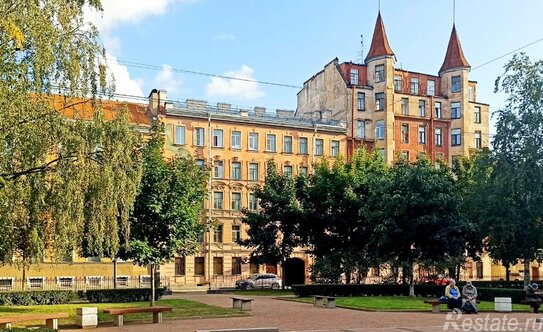 Продажа 3-комн квартиры на вторичном рынке Псковская улица,  д. 8