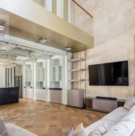 Продажа 5-комн квартиры на вторичном рынке Лаврушинский пер,  д. 17,  к. 4