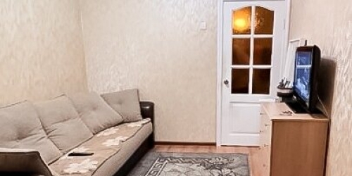 2-комн квартира улица Приорова,  д. 38