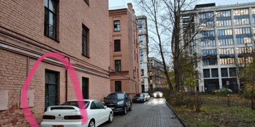 3-комн квартира улица Моисеенко,  д. 16