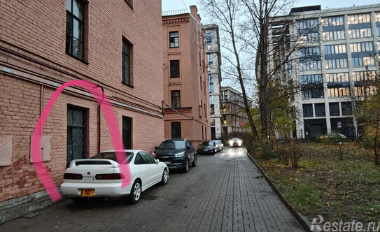 Продажа 3-комн квартиры на вторичном рынке улица Моисеенко,  д. 16