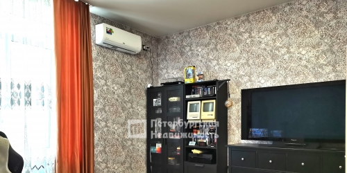 2-комн квартира поселок Металлострой, поселок Металлострой, ул Максима Горького, д 5/10 к А