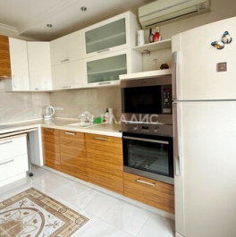 Продажа 3-комн квартиры на вторичном рынке бульвар Маршала Рокоссовского,  д. 6 к1В