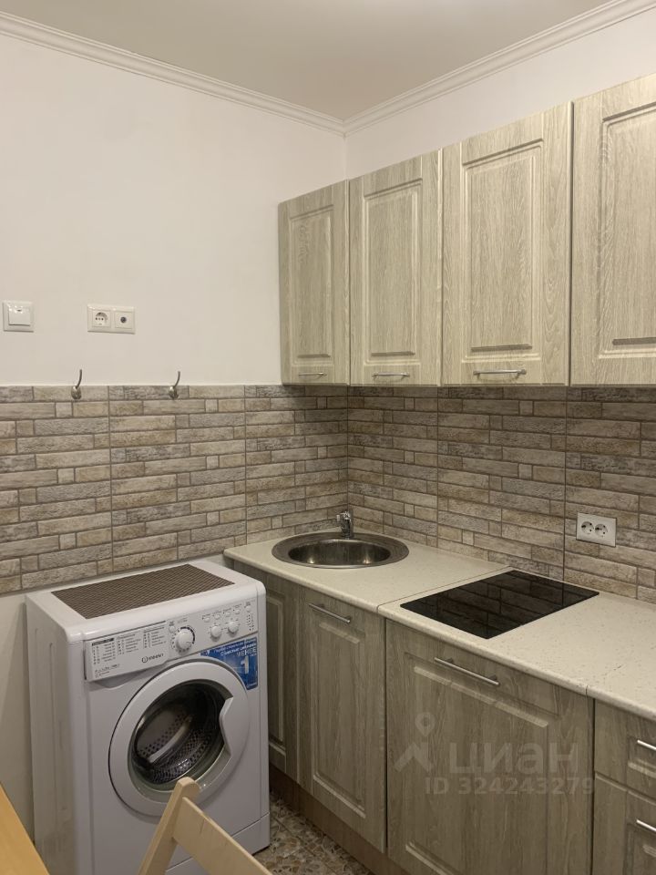 Аренда 1-комн квартиры на вторичном рынке Севастопольский проспект, 30