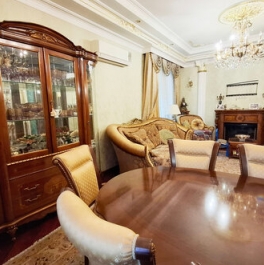 Продажа 3-комн квартиры на вторичном рынке Звенигород, ул Комарова,  д. 17