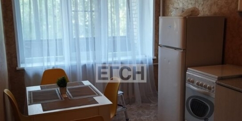1-комн квартира улица Уткина,  д. 45А