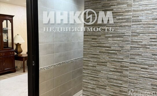 Продажа 1-комн квартиры на вторичном рынке улица Плещеева,  д. 7В