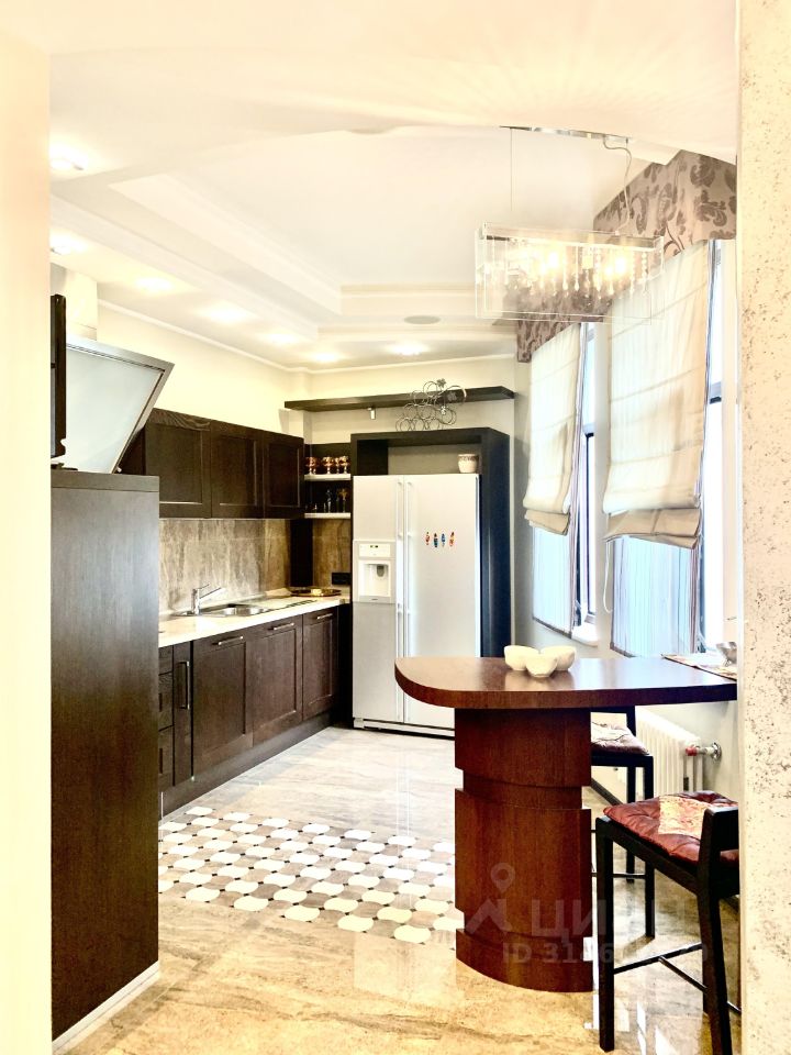 Аренда 2-комн квартиры на вторичном рынке Старопименовский переулок, 10