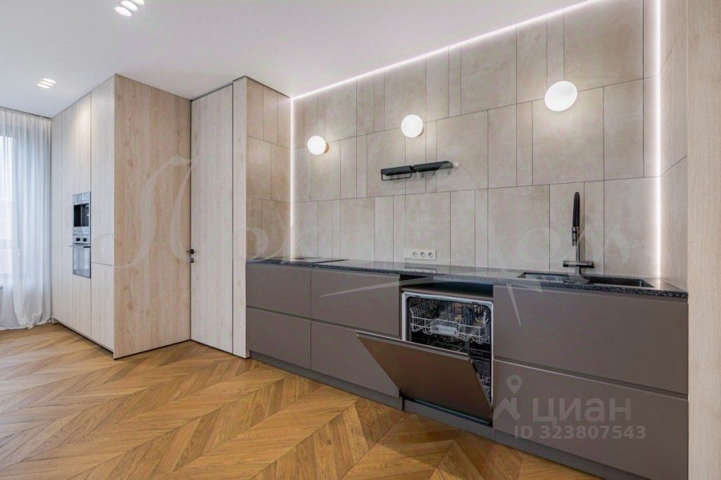 Продажа 2-комн квартиры на вторичном рынке Большая Филевская улица, 3к2