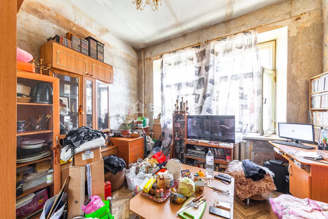 Продажа 2-комн квартиры на вторичном рынке ул. Лабутина,  д. 15