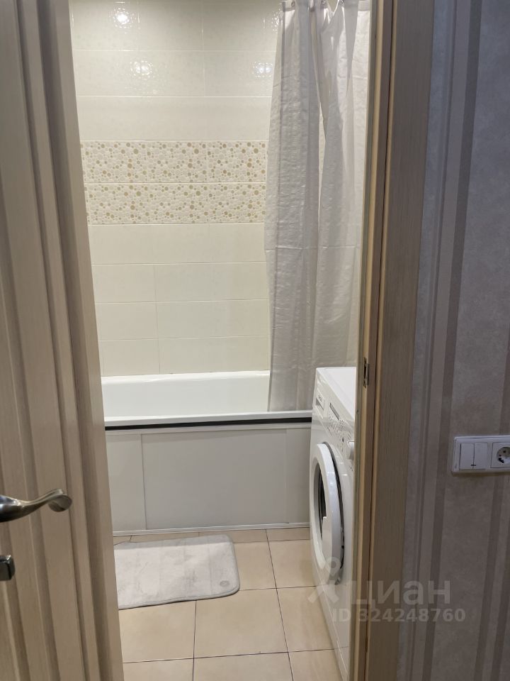 Продажа 2-комн квартиры на вторичном рынке Железнодорожный мкр, Балашиха, проспект Героев,  д. 3