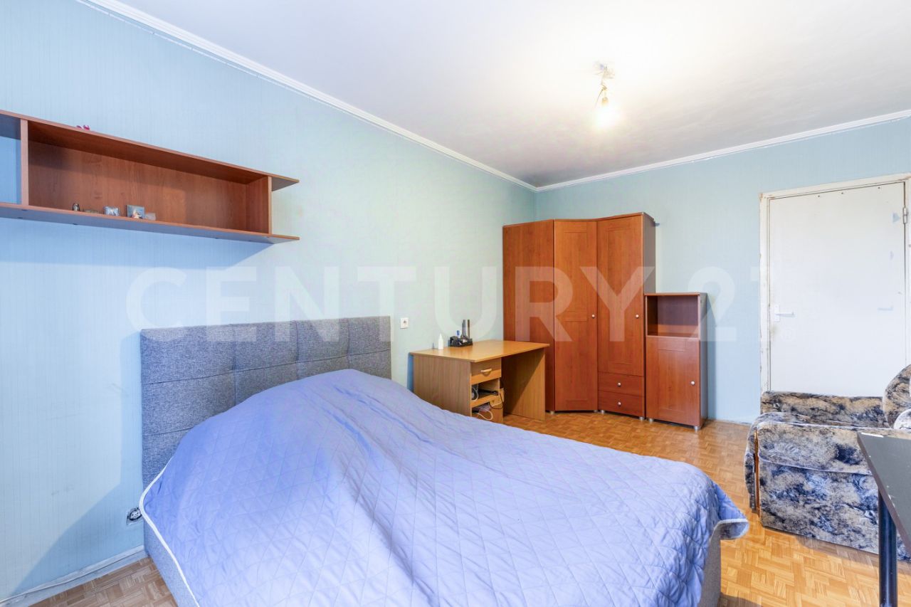 Продажа 3-комн квартиры на вторичном рынке Пулковская улица, 6к1