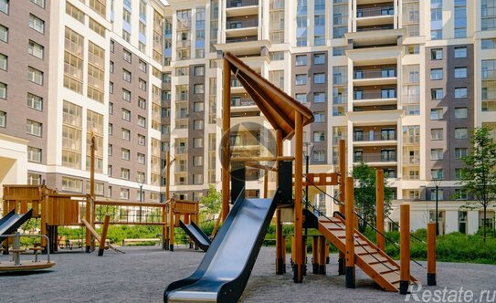 Продажа 2-комн квартиры на вторичном рынке проспект Авиаконструкторов,  д. 54 с1