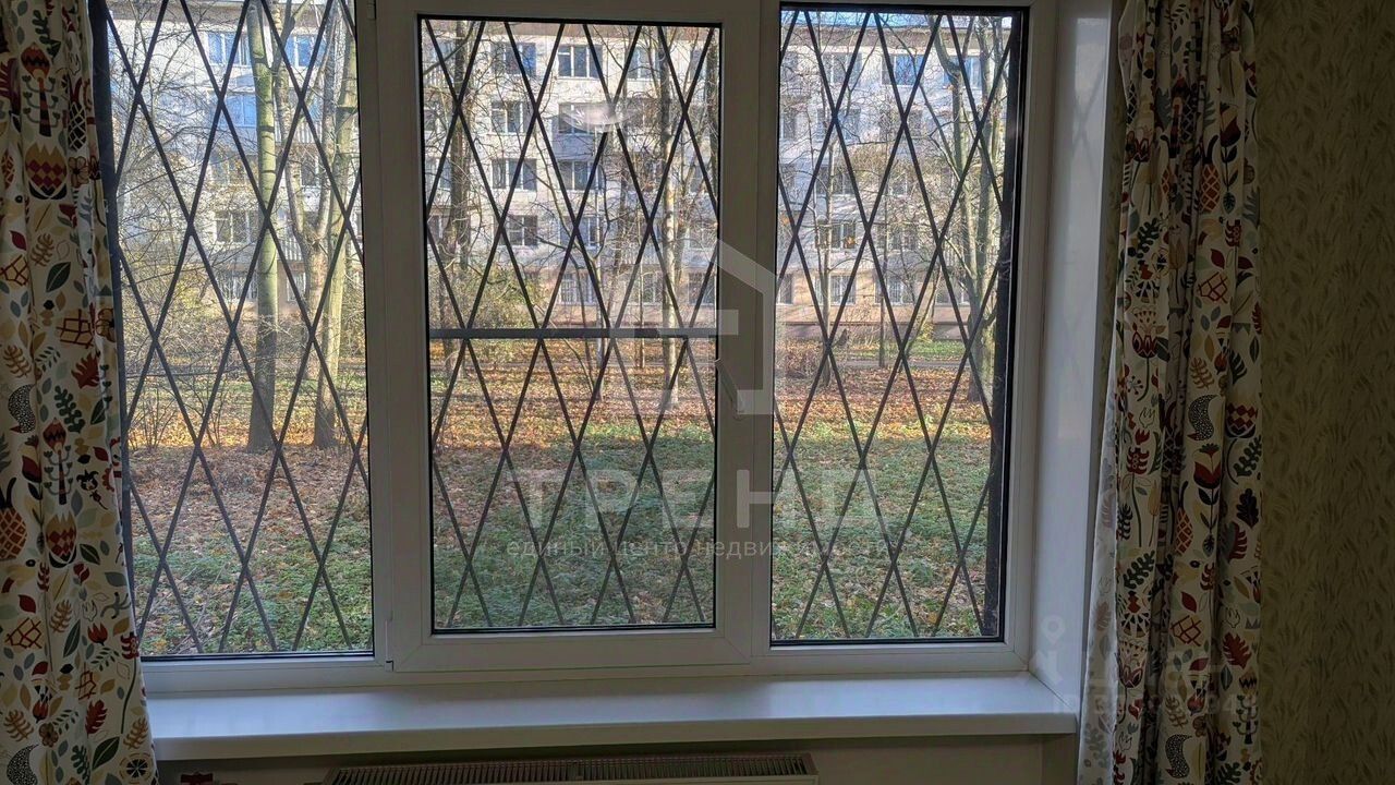 Продажа 1-комн квартиры на вторичном рынке проспект Космонавтов, 68К1