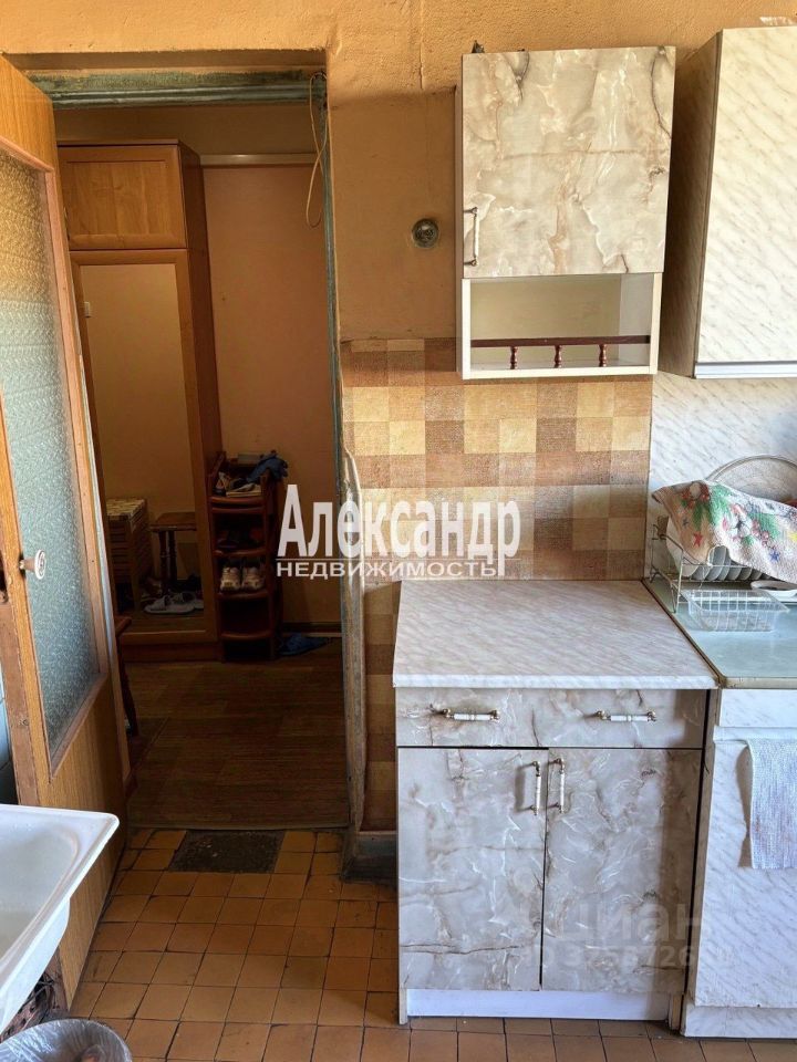 Продажа 6-комн квартиры на вторичном рынке улица Беринга, 32К2