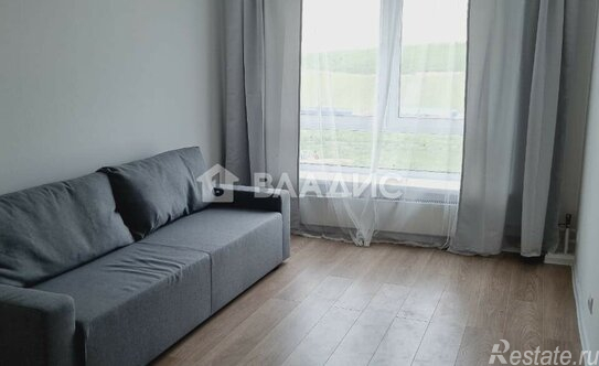 Продажа 3-комн квартиры на вторичном рынке Саларьевская ул,  д. 9