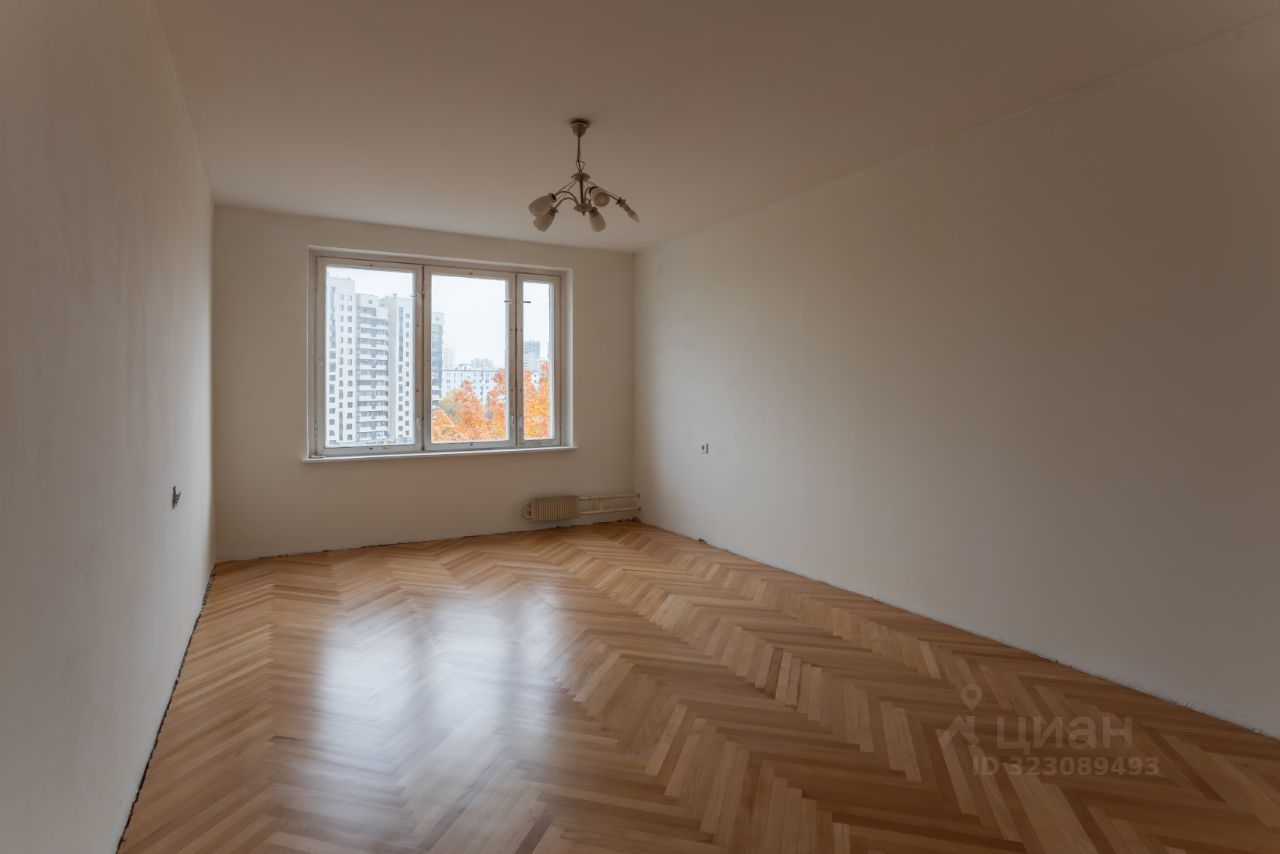 Продажа 1-комн квартиры на вторичном рынке улица Цюрупы, 11К3