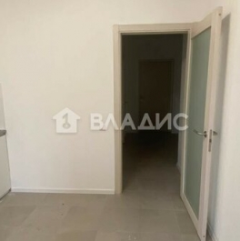 Продажа 2-комн квартиры на вторичном рынке Давыдковская улица,  д. 10