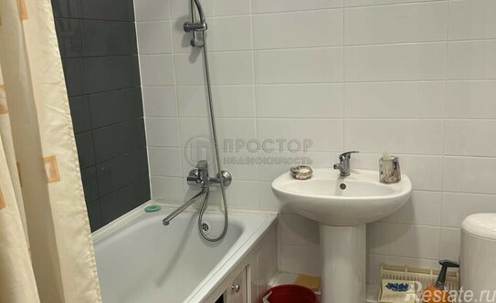 Продажа 1-комн квартиры на вторичном рынке Туристская ул,  д. 14 к1